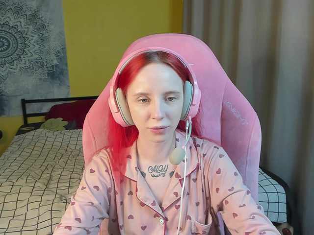 MoonScar's BongaCams show and profile