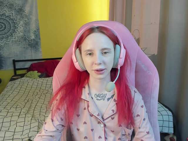 MoonScar's BongaCams show and profile