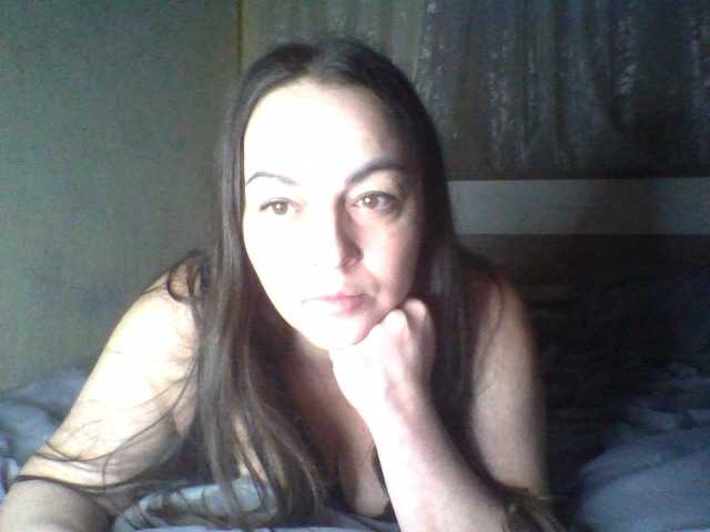 Kissy1111111 — live female cam