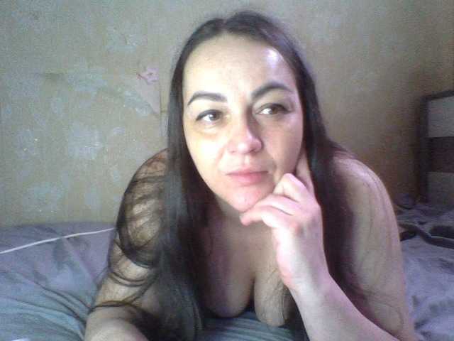 le modèle KissyHoney est en webcam porno dans un show sur le site bongacams, il possède les tags suivants: White/Caucasian,Brunette,Shaved