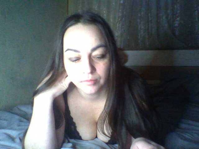 Kissy1111111 — live female cam