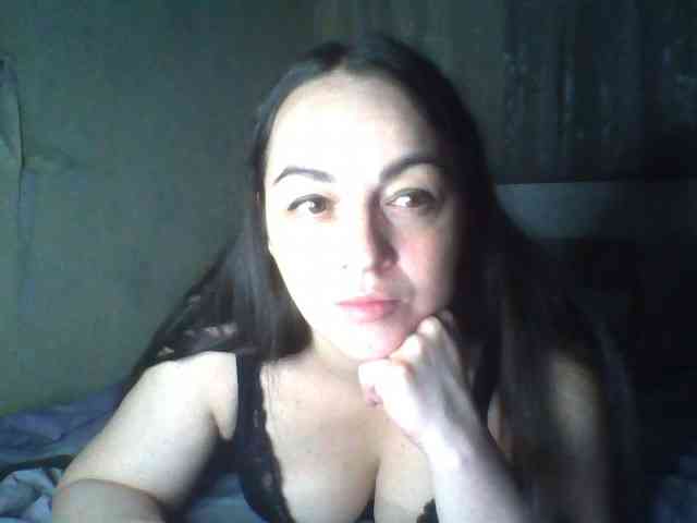 KissyHoney webcam