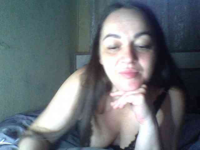 KissyHoney webcam