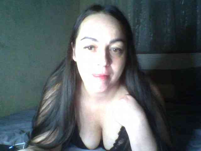 KissyHoney webcam