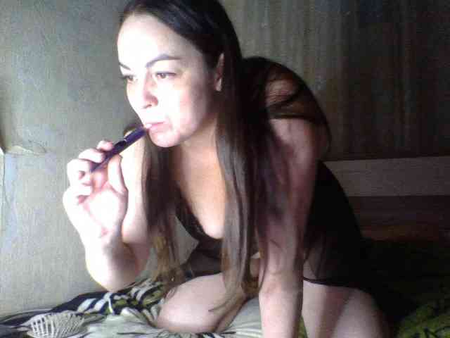 KissyHoney webcam