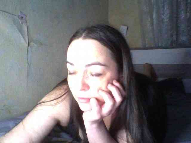 KissyHoney webcam