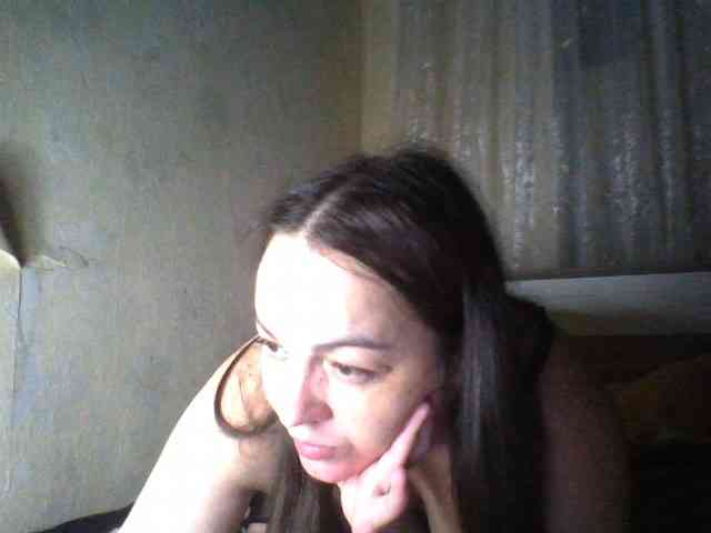 KissyHoney webcam