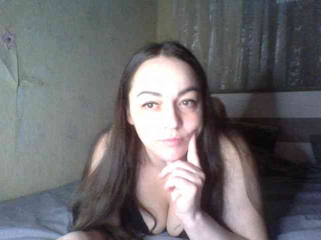 KissyHoney webcam