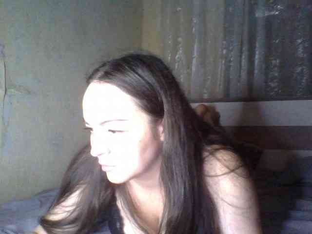 KissyHoney webcam