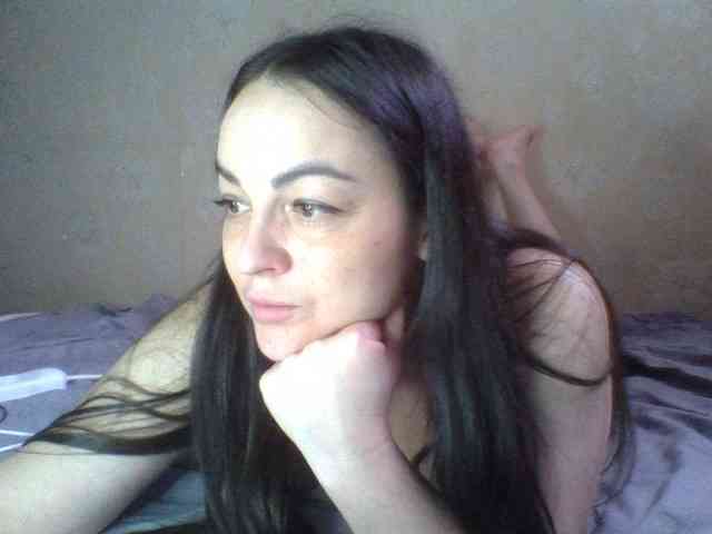 KissyHoney webcam