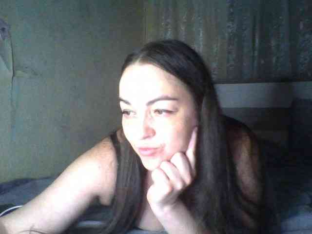 KissyHoney webcam