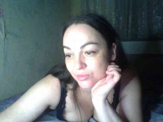 KissyHoney webcam