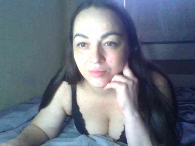 KissyHoney webcam