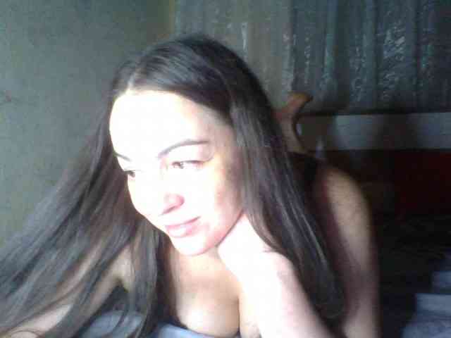 KissyHoney webcam