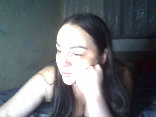 KissyHoney webcam
