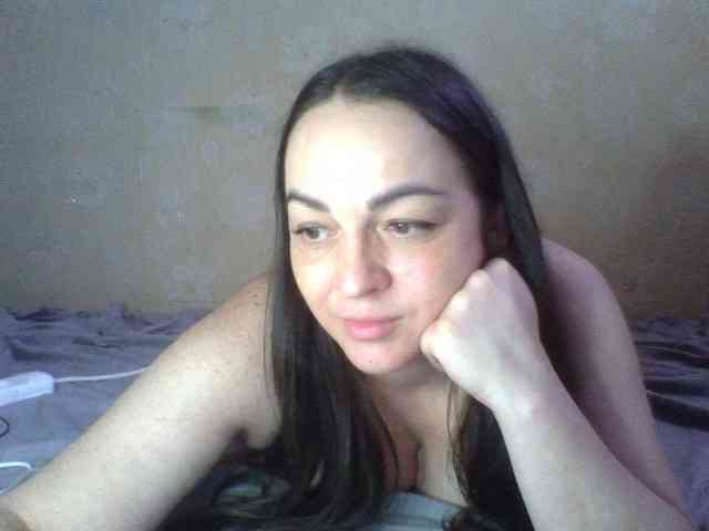 KissyHoney webcam