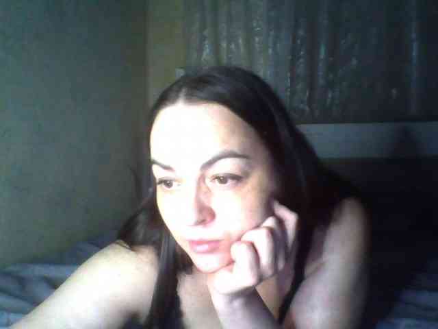 KissyHoney webcam