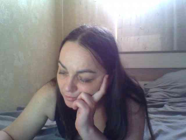 KissyHoney webcam
