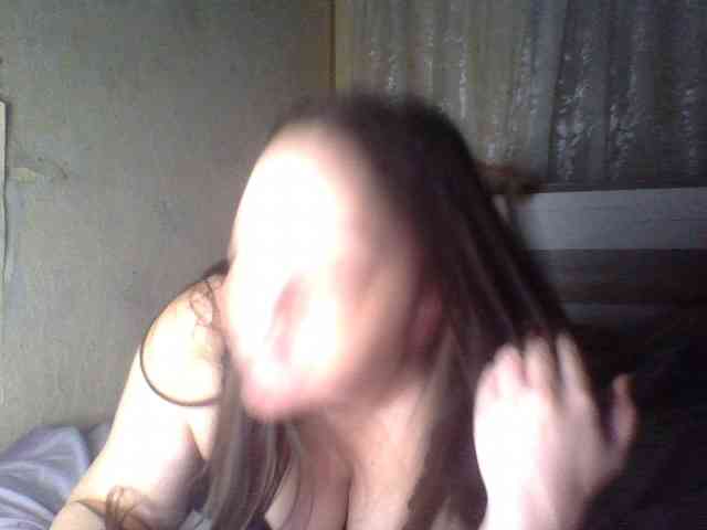 Kissy1111111 webcam