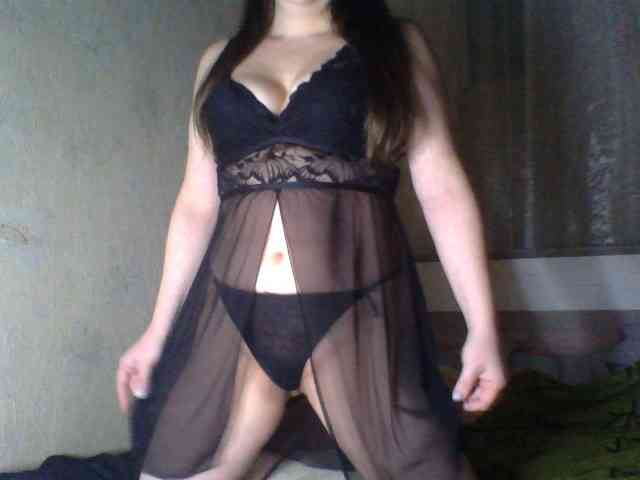 KissyHoney webcam
