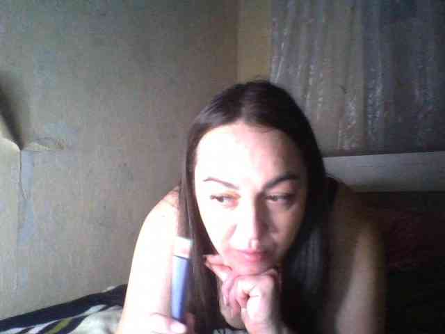 KissyHoney webcam
