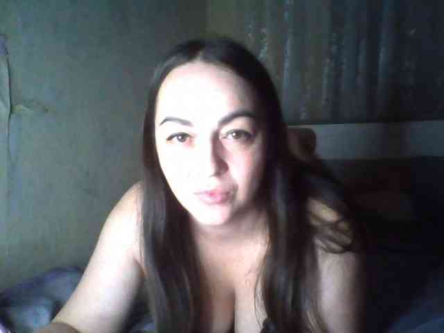 KissyHoney webcam
