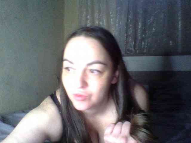 KissyHoney webcam