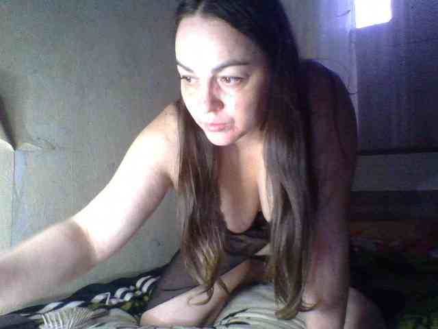 KissyHoney webcam