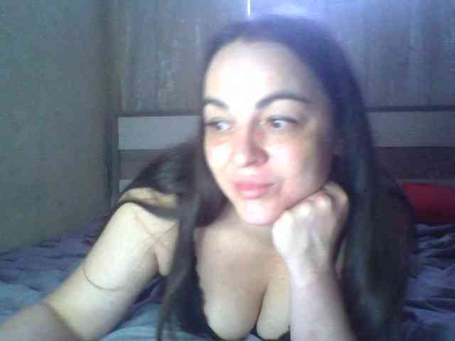 KissyHoney webcam