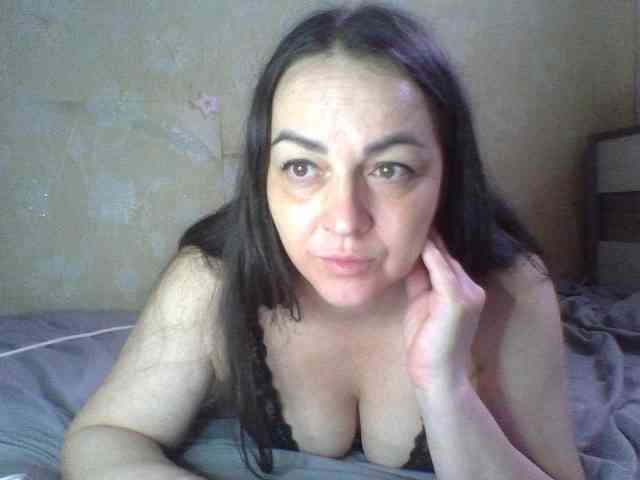 KissyHoney webcam