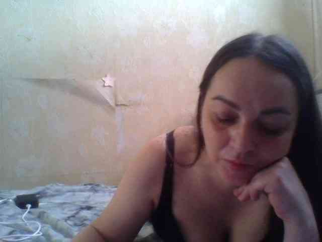 KissyHoney webcam