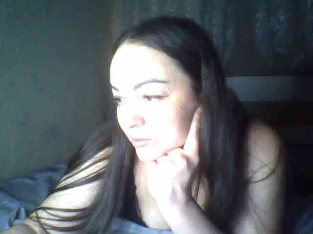 KissyHoney webcam