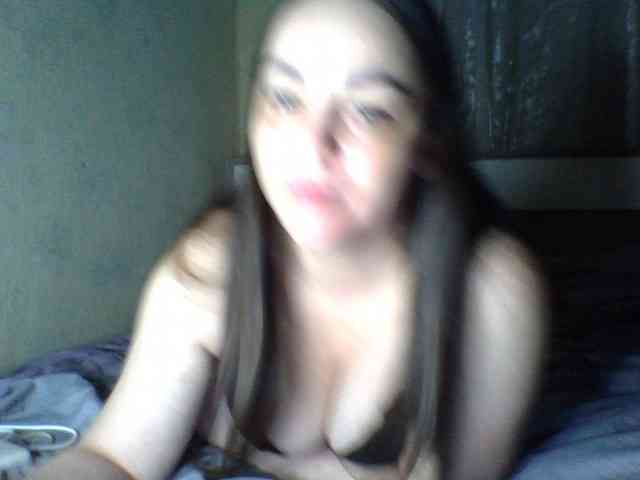 KissyHoney webcam