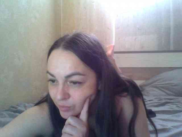 KissyHoney webcam
