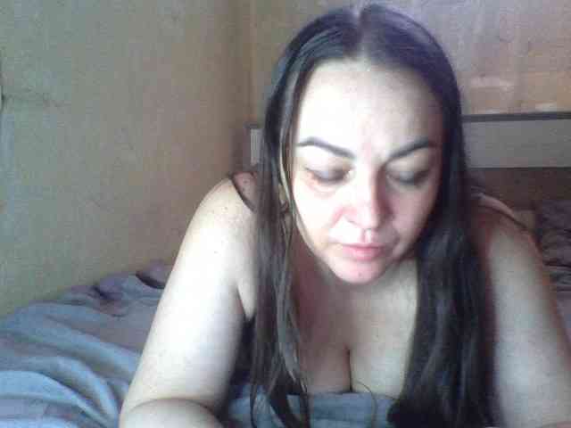 KissyHoney webcam