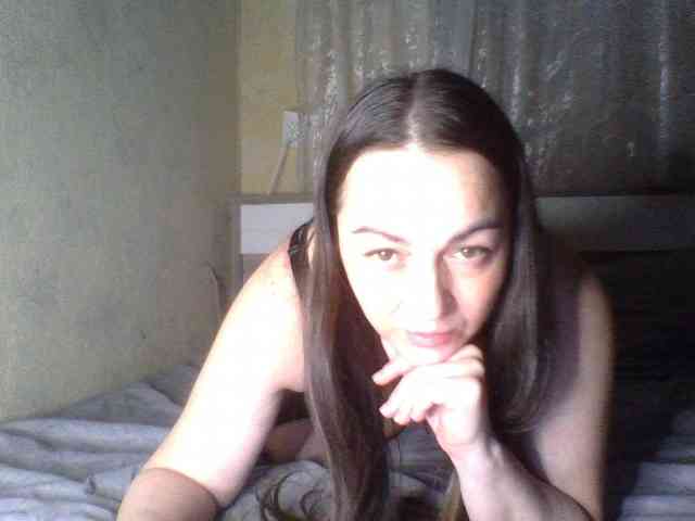 KissyHoney webcam