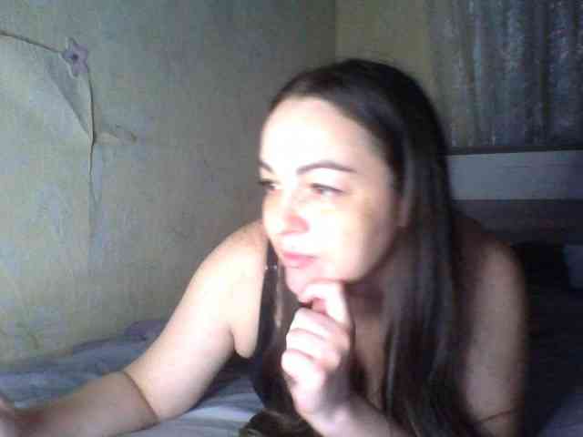 KissyHoney webcam