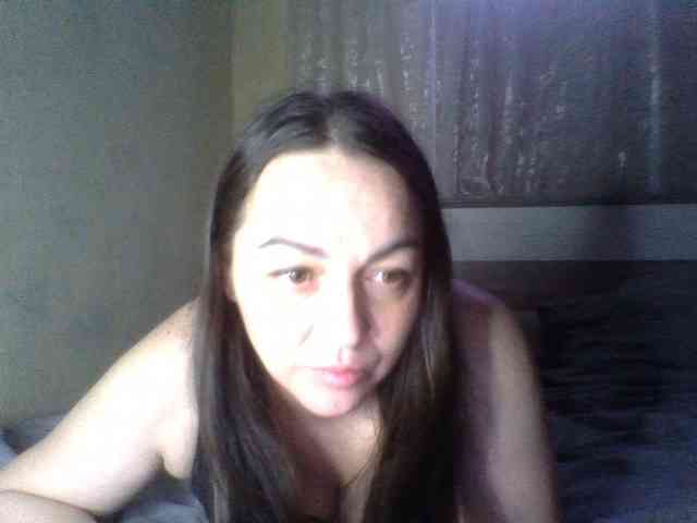 KissyHoney webcam
