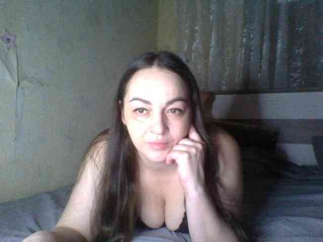 KissyHoney webcam