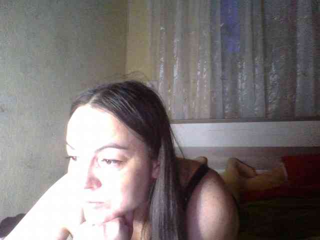 KissyHoney webcam