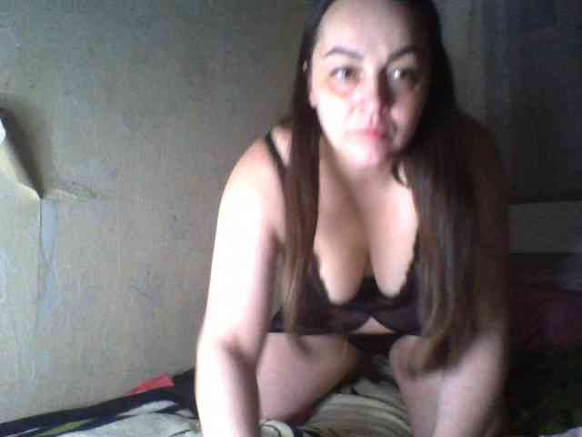 KissyHoney webcam