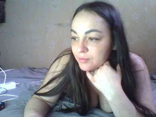 KissyHoney webcam