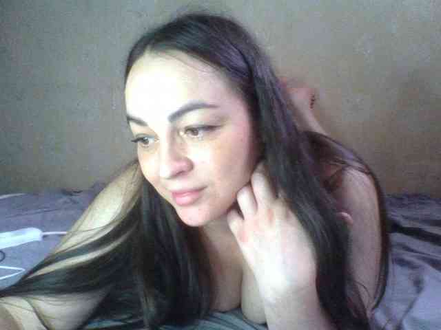 KissyHoney webcam