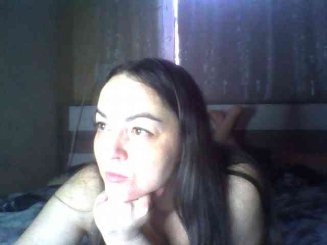 KissyHoney webcam