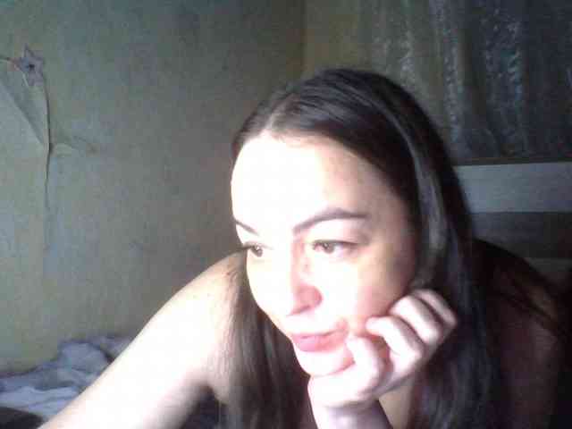 KissyHoney webcam