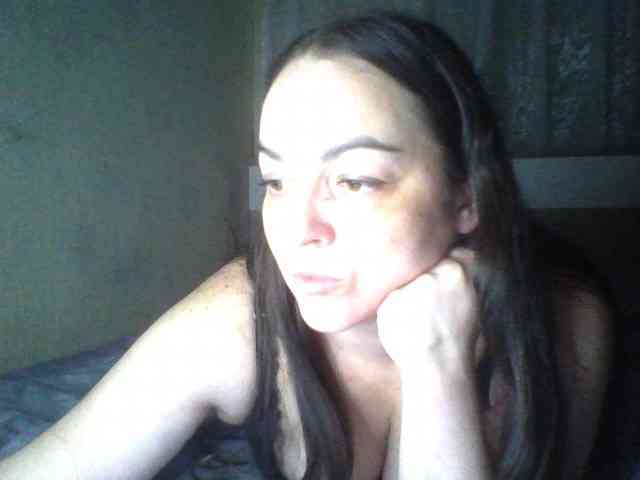 KissyHoney webcam