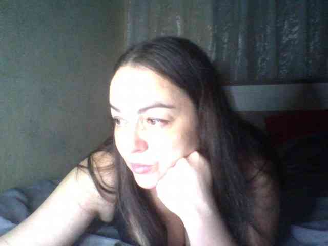 Model: KissyHoney