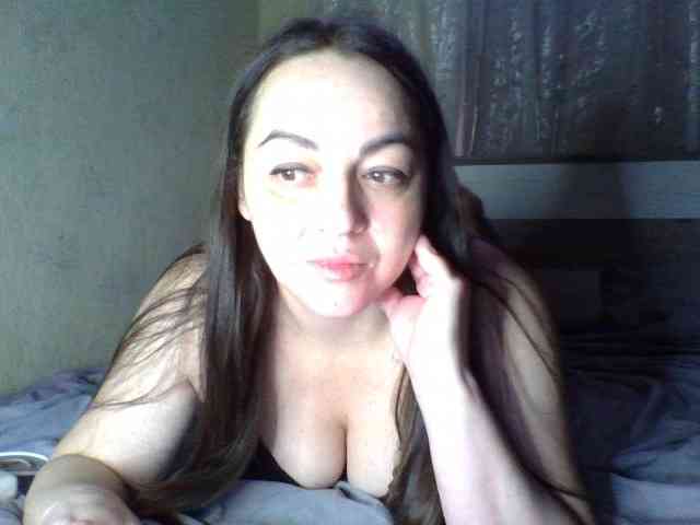KissyHoney webcam