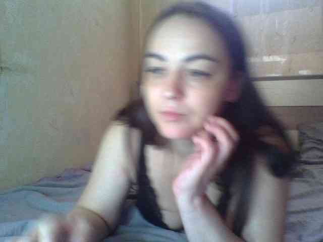 KissyHoney webcam