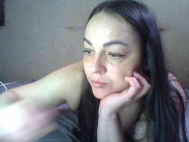 KissyHoney webcam